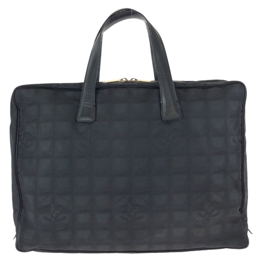 CHANEL New Travel Line Coco Mark Black Nylon Leather Tote Bag Business for Women: --- Catalog ---Category: SizeSize (HxWxD): 27cm x 36cm x 6.5cm / 10.62'' x 14.17'' x 2.55''Category: DesignType: Tote bagColor: BlackGender: WomenMaterial: Nylon , Leather Category: GeneralBrand: Chan