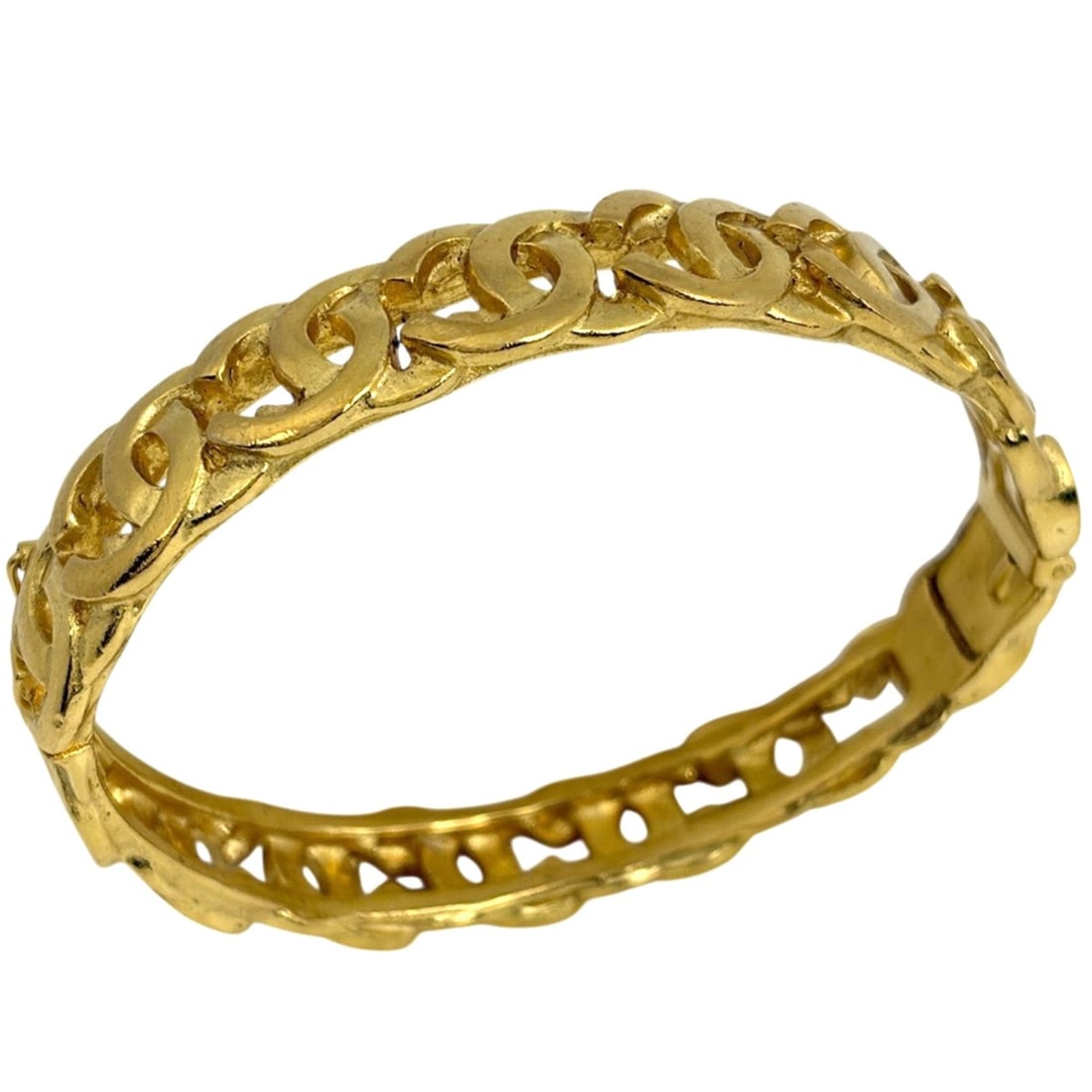 Chanel Coco Mark Bangle GP Gold Women's: --- Catalog ---Category: SizeLength: 16cm / 6.29''Category: DesignType: BangleColor: GoldGender: WomenMaterial: Gold platingCategory: GeneralBrand: Chanel--- Item List ---Section: ConditionRanking: Ra