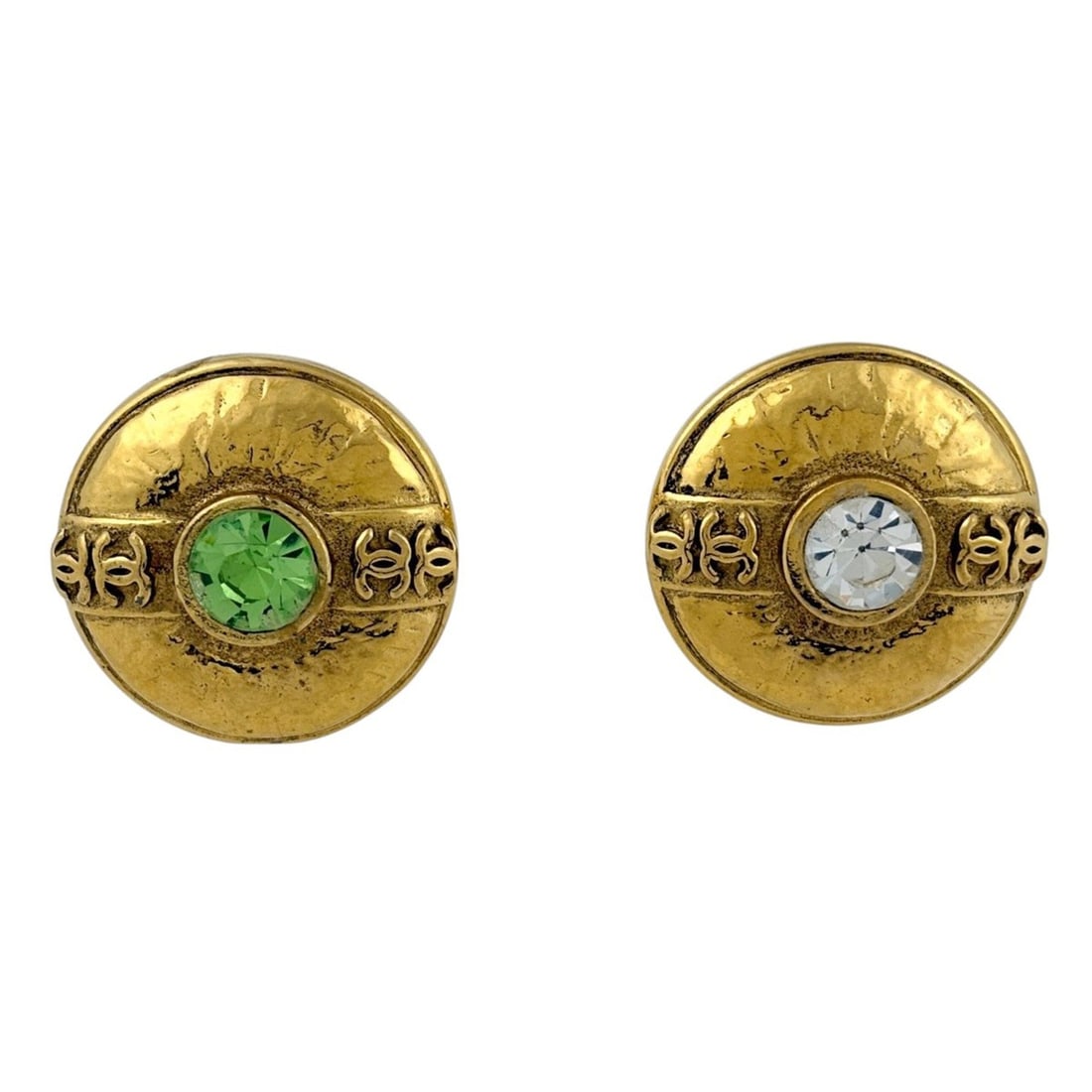 Chanel Coco Mark Color Stone Earrings, Round, Gripoix, GP, Women's: --- Catalog ---Category: SizeSize (HxWxD): 2.50mm x 2.50mm / 0.10'' x 0.10''Category: DesignType: Clip earringsGender: WomenMaterial: Gold platingCategory: GeneralBrand: Chanel--- Item List ---Section