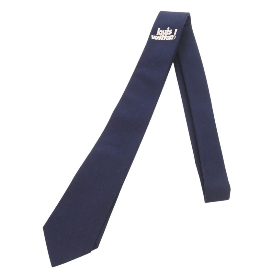 Louis Vuitton Logo MP3140 Silk Navy Tie LV 0289 LOUIS VUITTON Men's: --- Catalog ---Category: SizeWidth: 7cm / 2.75''Total Length: 148cm / 58.26''Category: DesignType: CravatColor: NavyGender: MenMaterial: Silk Category: GeneralMPN: MP3140Brand: Louis VuittonCountry of
