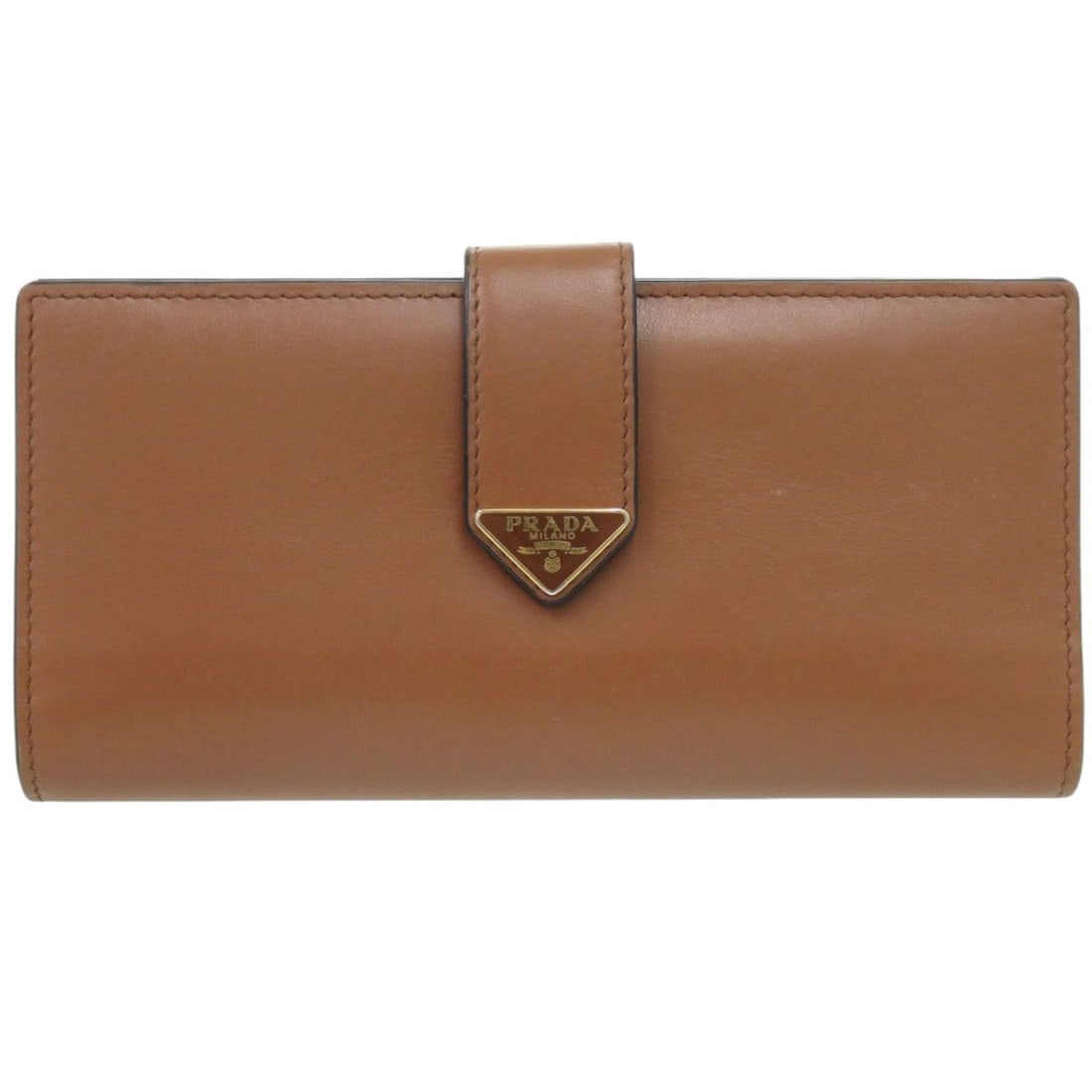 Prada City Calf Tab 1MV025 Leather Brown Long Wallet 0998PRADA: --- Catalog ---Category: SizeSize (HxWxD): 9cm x 18cm x 2cm / 3.54'' x 7.08'' x 0.78''Category: DesignType: Long wallet (bi-fold)Color: BrownGender: WomenMaterial: Leather Category: GeneralMPN: 1MV025