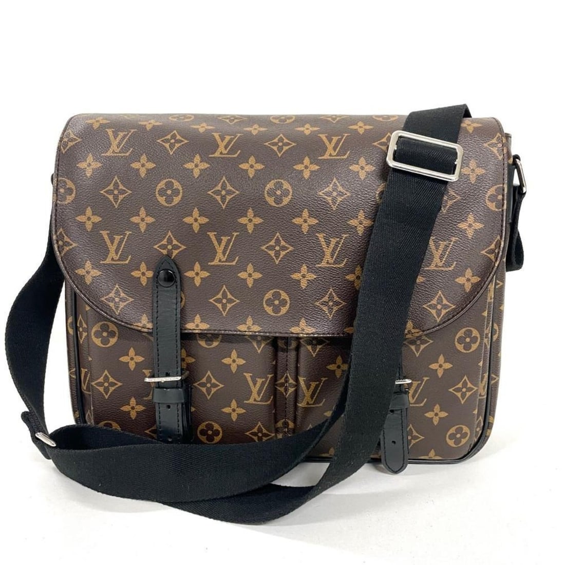 Louis Vuitton Christopher Shoulder Bag, Monogram Macassar, M41643, Brown Messenger Bag: --- Catalog ---Category: SizeSize (HxWxD): 30cm x 34cm x 8cm / 11.81'' x 13.38'' x 3.14''Category: DesignType: Shoulder bagColor: Brown, Monogram MacassarGender: WomenMaterial: Monogram Category: Gene