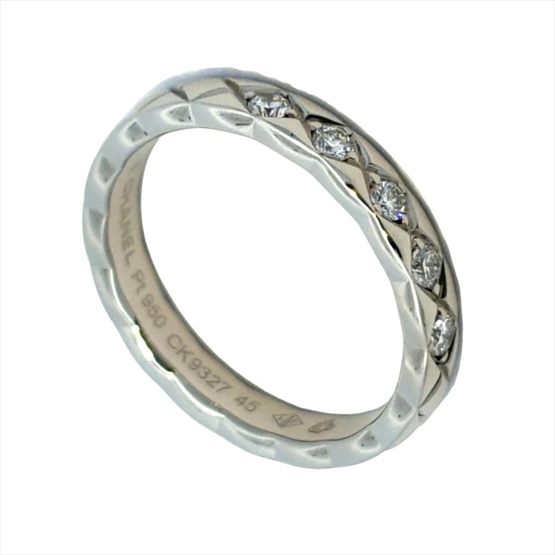 Chanel Coco Crush 5-Diamond Ring, Size 45, Platinum 950, 3.5g, Women's Ring: --- Catalog ---Category: SizeUS Size: 3.5Brand Size: 45Category: DesignType: Band ringColor: PlatinumStone: DiamondGender: WomenMaterial: Platinum 950Category: GeneralBrand: Chanel--- Item List ---Sec