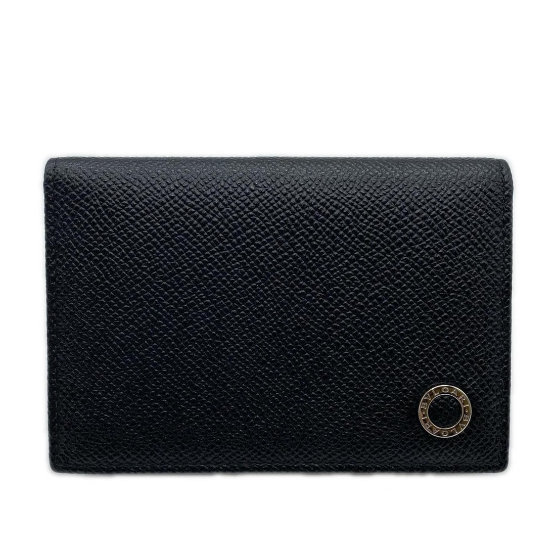 BVLGARI Grain Calf Leather Men's Card Holder 280297 Business Case/Card Case Black: --- Catalog ---Category: DesignType: Card caseColor: BlackGender: MenClosure: FlapMaterial: Leather Leather/Fur Type: CalfskinCategory: GeneralBrand: BvlgariCategory: Physical PropertiesSize (HxWxD): 