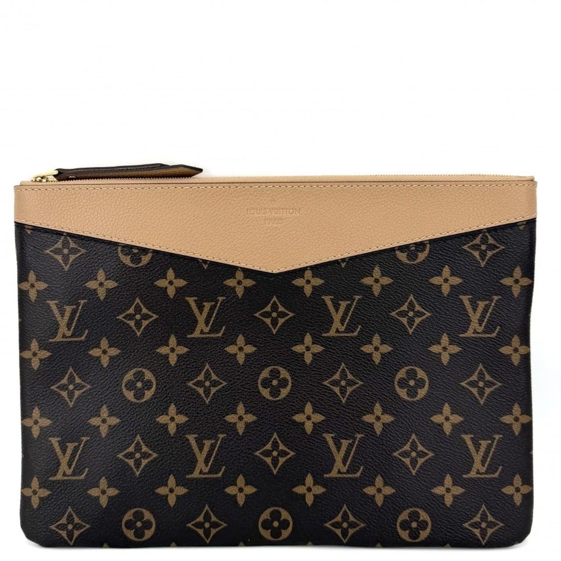 Louis Vuitton Clutch Bag for Men, Daily Pouch, Second Bag, LOUIS VUITTON M64591, Monogram Canvas,: --- Catalog ---Category: SizeSize (HxWxD): 20.5cm x 29cm / 8.07'' x 11.41''Category: DesignType: Clutch bag, PouchColor: BrownGender: MenMaterial: Monogram Category: GeneralMPN: M64591Brand: Louis Vui