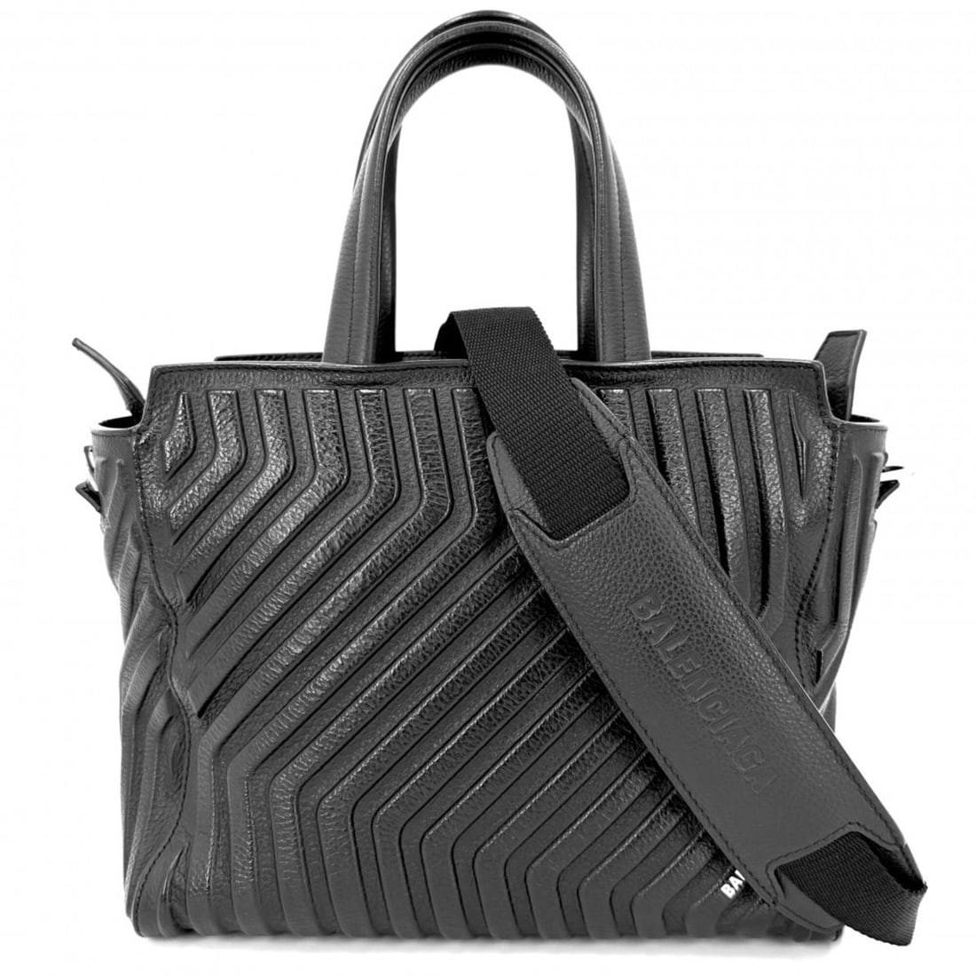 Balenciaga Women's Car Zip Small Handbag Shoulder Bag Crossbody Tote BALENCIAGA 715048 Leather Black: --- Catalog ---Category: SizeSize (HxWxD): 20cm x 25cm x 11cm / 7.87'' x 9.84'' x 4.33''Category: DesignType: Handbag, Shoulder bag, Tote bagColor: BlackGender: WomenMaterial: Leather Category: Genera