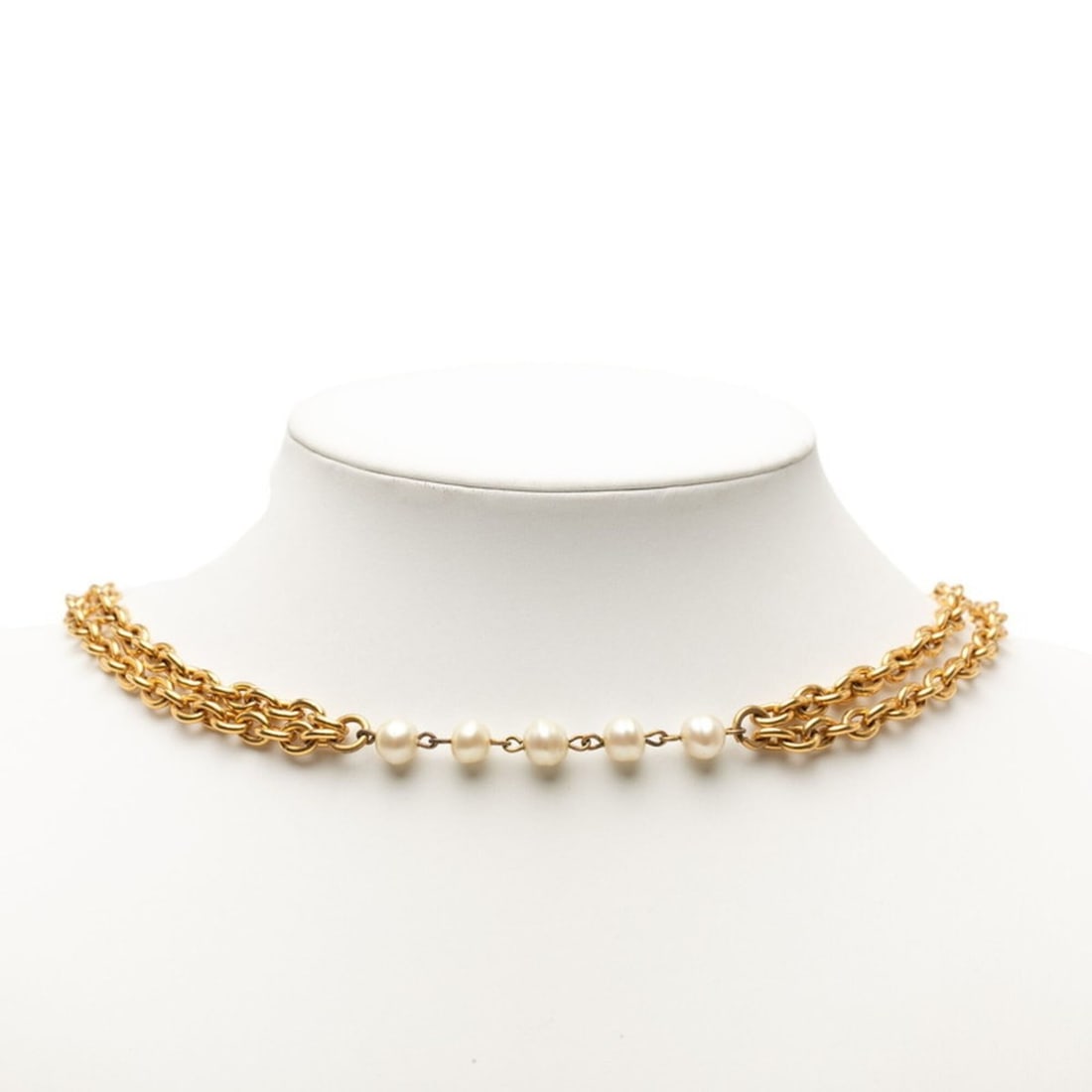 Chanel Vintage Chain Necklace, Gold Plated, Faux Pearl, Women's.: --- Catalog ---Category: SizeNeck Circumference: 96 cm / 37.79''Category: DesignColor: GoldStone: Artificial pearlGender: WomenMaterial: Gold platingNecklace Type: NecklaceCategory: GeneralBrand: Chan