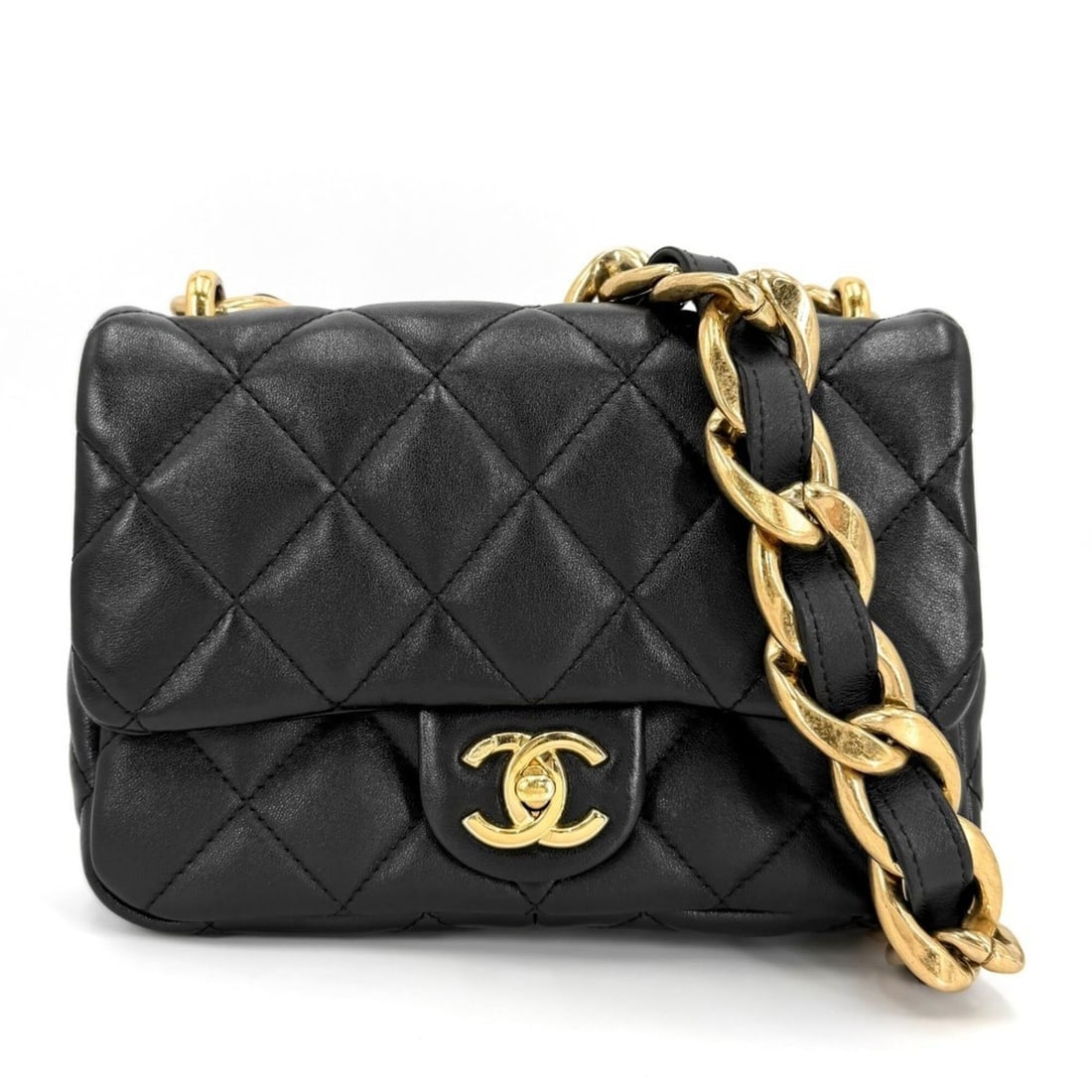 Chanel Women's Matelassé Shoulder Bag with Coco Mark, Chain Strap, Mini Bag, Leather, Black, Gold: --- Catalog ---Category: SizeSize (HxWxD): 15cm x 21cm x 4cm / 5.9'' x 8.26'' x 1.57''Category: DesignType: Shoulder bagColor: BlackGender: WomenMaterial: Leather Category: GeneralBrand: Chanel--- Ite
