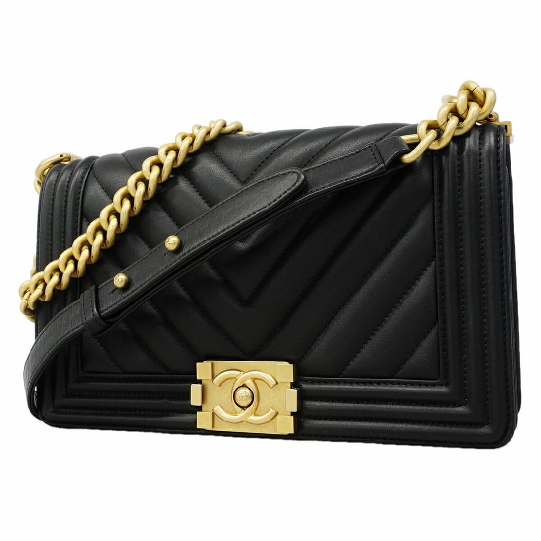 Chanel Boy Shoulder Bag, V-stitch Chain Lambskin, Black, Women's: --- Catalog ---Category: SizeSize (HxWxD): 15cm x 25cm x 7cm / 5.9'' x 9.84'' x 2.75''Category: DesignType: Shoulder bagColor: BlackGender: WomenMaterial: Leather Hardware Color: GoldLeather/Fur Type: