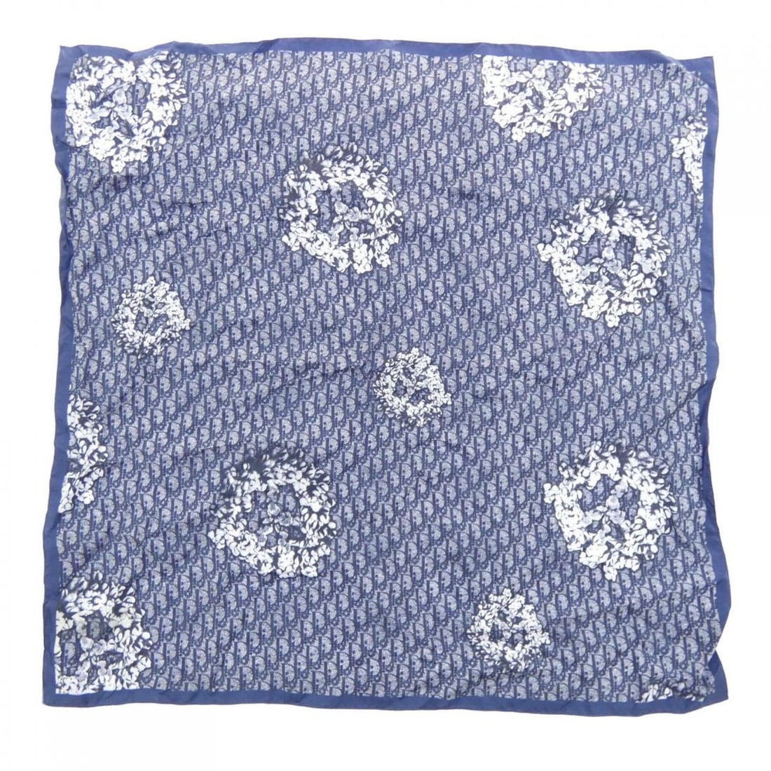 Christian Dior Dior 39B1060A0883 Scarf: --- Catalog ---Category: SizeSize (LxW): 55cm x 55cm / 21.65'' x 21.65''Category: DesignType: ScarfColor: NavyGender: WomenMaterial: Silk Category: GeneralMPN: 39B1060A0883Brand: Christian Dior---