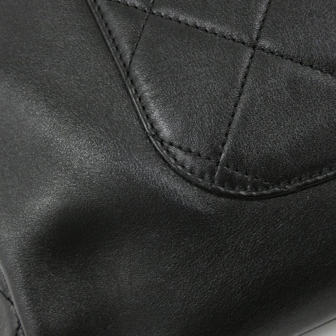 Chanel handbag - 6