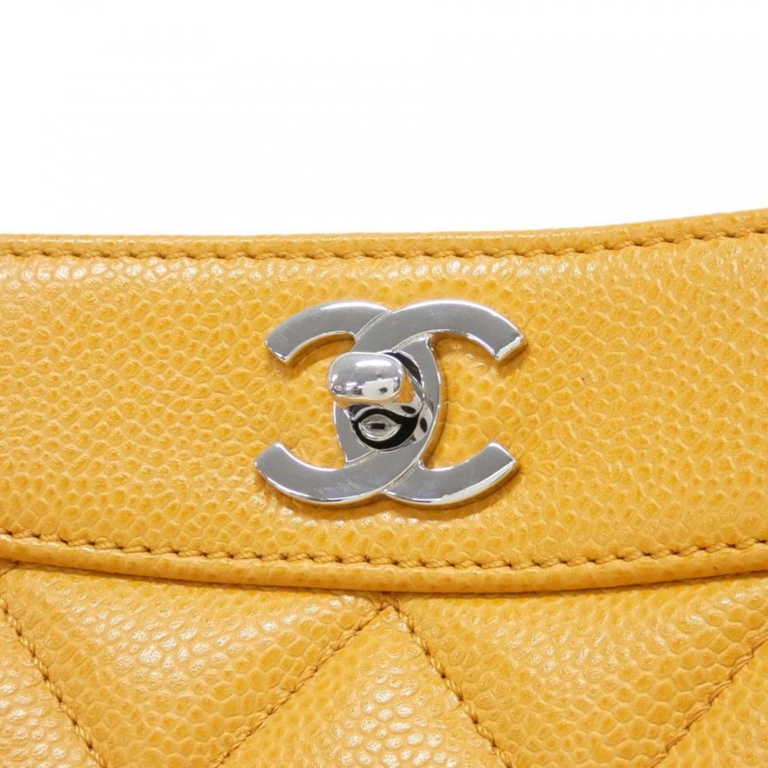 Chanel handbag - 4