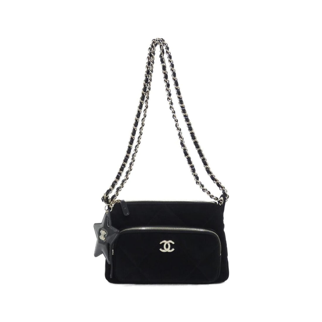 Chanel AP4771 Handbag, Clutch, Shoulder Bag: --- Catalog ---Category: SizeSize (HxWxD): 14cm x 21cm x 5cm / 5.51'' x 8.26'' x 1.96''Category: DesignType: Handbag, Shoulder bagColor: BlackGender: WomenHardware Color: GoldCategory: GeneralMPN: AP4
