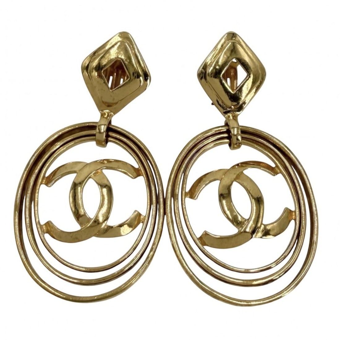 Chanel Earrings for Women, Coco Mark Swing, Vintage Accessory, CHANEL GP 95P Gold, Approx. 56.3g,: --- Catalog ---Category: SizeSize (HxWxD): 83.00mm x 44.00mm / 3.27'' x 1.73''Category: DesignType: Clip earringsColor: GoldGender: WomenMaterial: Gold platingCategory: GeneralBrand: Chanel--- Item Li