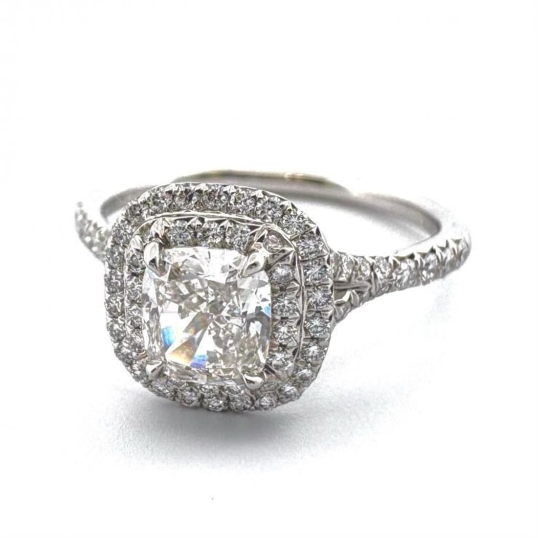 Tiffany & Co. Soleste Diamond Cushion Cut Ring in Platinum 950.: --- Catalog ---Category: SizeJP Size: 13US Size: 6.5Category: DesignType: Band ringGender: WomenMaterial: Platinum 950Category: GeneralBrand: Tiffany--- Item List ---Section: ConditionRanking: Rank AB