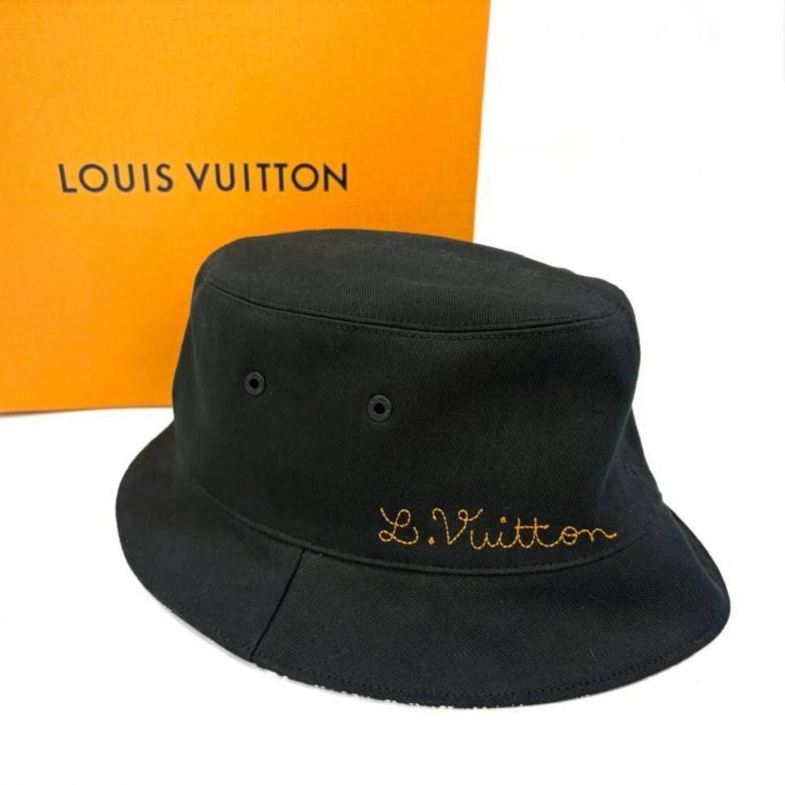 LOUIS VUITTON Bonnet Distorted Damier Cotton Bucket Hat Reversible Black White Louis Vuitton (1 of 10)