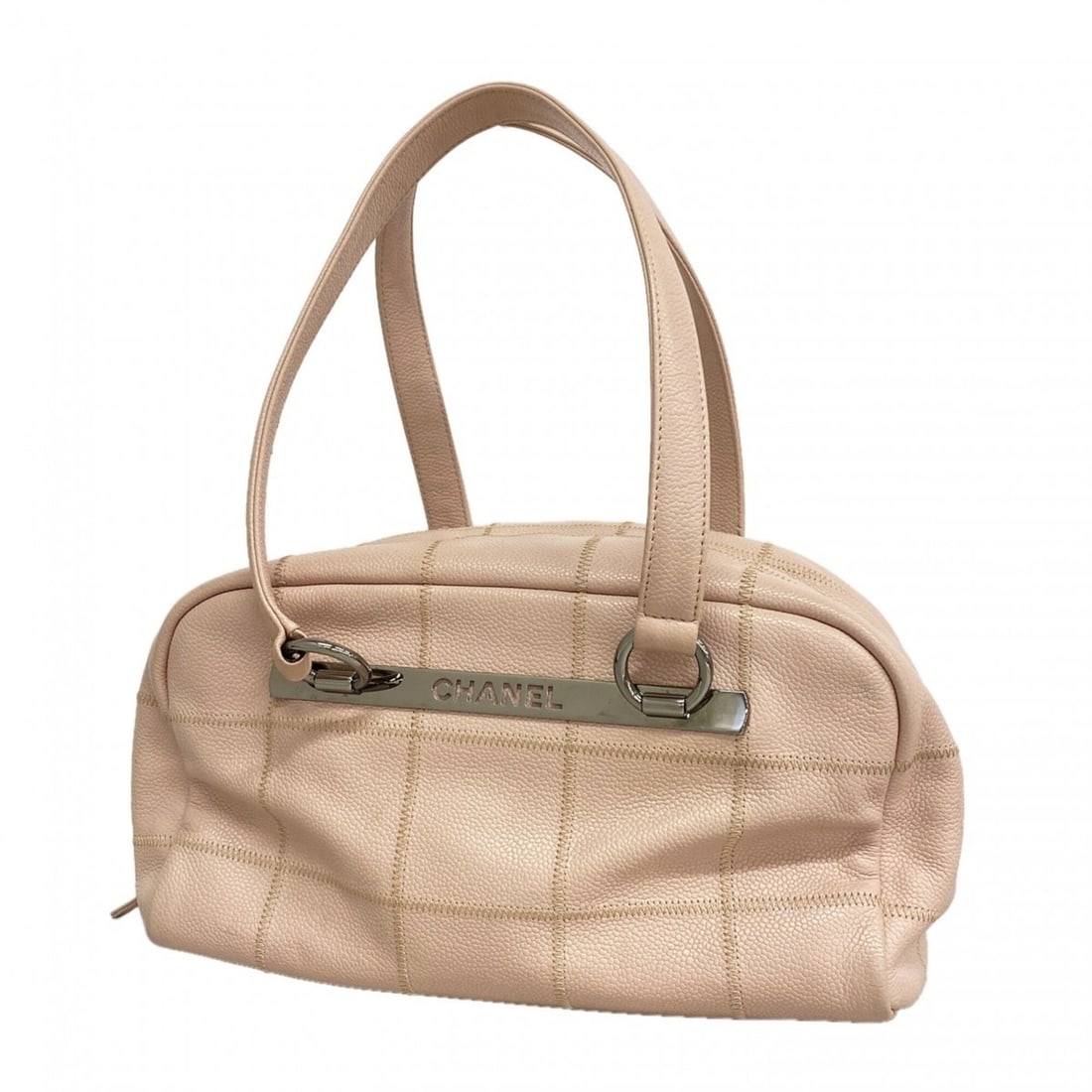 Chanel Chocolate Bar Handbag, Caviar Leather, Baby Pink, Women's: --- Catalog ---Category: SizeSize (HxWxD): 16cm x 30cm x 14.5cm / 6.29'' x 11.81'' x 5.7''Category: DesignType: HandbagColor: Baby pinkGender: WomenMaterial: Grained Calfskin Hardware Color: SilverCat