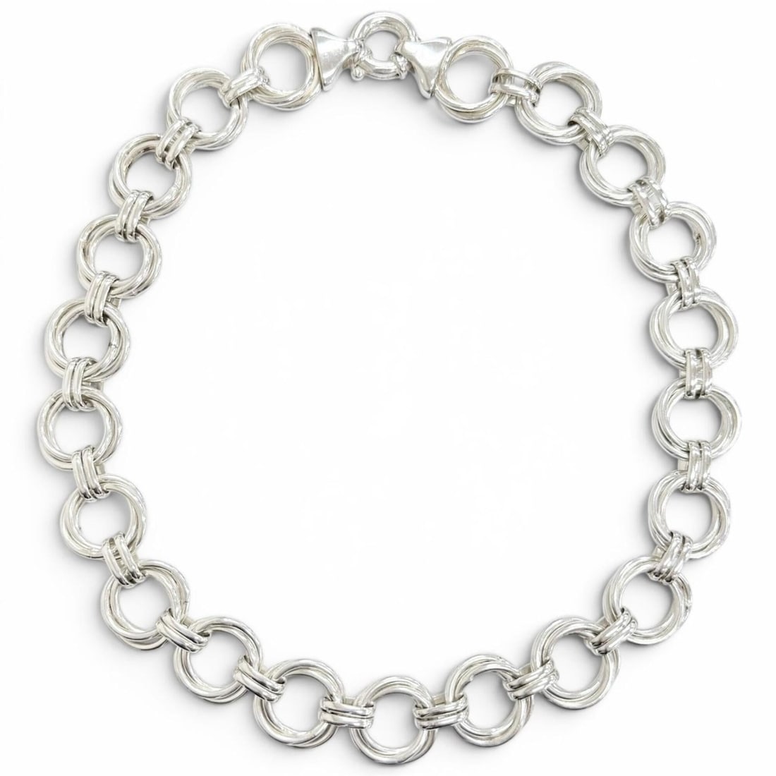 TIFFANY&Co. Tiffany Vintage Triple Link Necklace 925 Choker Accessory Silver Made in Italy Weight: --- Catalog ---Category: SizeNeck Circumference: 41.5 cm / 16.33''Category: DesignColor: SilverGender: WomenMaterial: Silver 925Necklace Type: NecklaceCategory: GeneralBrand: TiffanyCountry of Origin: