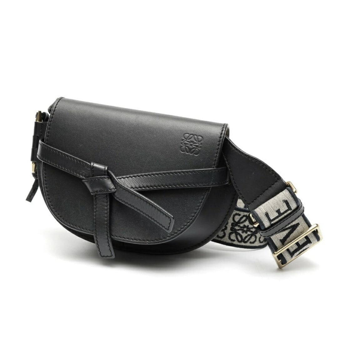 Loewe Gate Dual Mini Shoulder Bag, Leather, Black: --- Catalog ---Category: SizeSize (HxWxD): 12.5cm x 21cm x 9.5cm / 4.92'' x 8.26'' x 3.74''Strap Length: 120cm / 47.24''Category: DesignType: Shoulder bagColor: BlackGender: WomenMaterial: Leather Cat