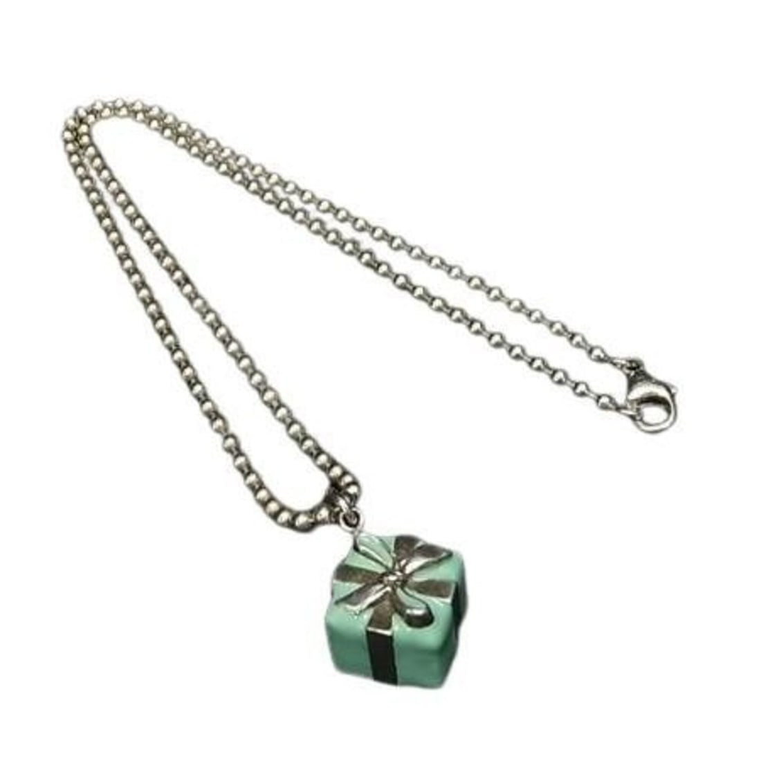 TIFFANY & Co. Tiffany Necklace Blue Box Silver SV925 Women's Pendant: --- Catalog ---Category: SizeWeight: 12.6g / 0.44oz.Pendant Size: 23mm x 15mm / 0.9'' x 0.59''Neck Circumference: 40.5 cm / 15.94''Category: DesignColor: Blue, SilverGender: WomenMaterial: Silver 925P
