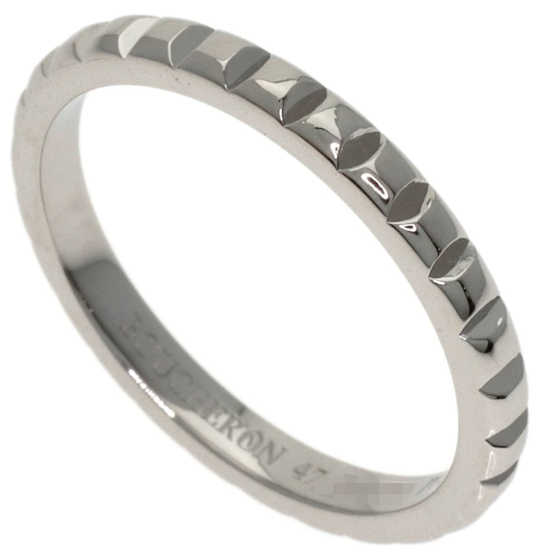 Boucheron Quatre Radiant #47 Ring, Platinum PT950, Women's.: --- Catalog ---Category: SizeJP Size: 7US Size: 4Category: DesignType: Band ringGender: WomenMaterial: Platinum 950Category: GeneralBrand: Boucheron--- Item List ---Section: ConditionRanking: Rank A U