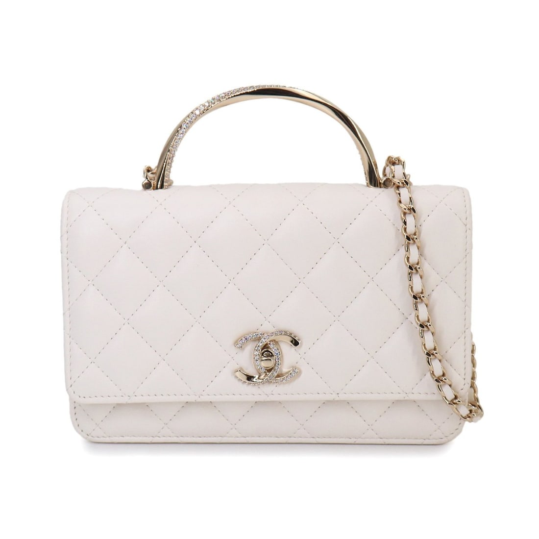 Chanel Matelassé 2-way Hand Chain Wallet Long Lambskin White Gold Hardware: --- Catalog ---Category: SizeSize (HxWxD): 12cm x 19cm x 4.5cm / 4.72'' x 7.48'' x 1.77''Category: DesignType: Chain/Shoulder walletColor: WhiteGender: WomenMaterial: Leather Leather/Fur Type: Lambski