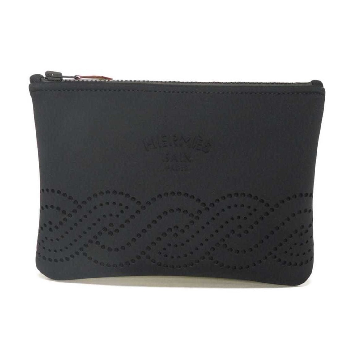 Hermes HERMES Pouch Neo Bain Torsades Marine PM Nylon Logo Embossed Rope Perforation Florence Manrik: --- Catalog ---Category: SizeSize (HxWxD): 15.5cm x 22cm x 1.5cm / 6.1'' x 8.66'' x 0.59''Category: DesignType: PouchColor: BlackGender: Men,WomenMaterial: Nylon , Elastane Category: GeneralMPN: H1048