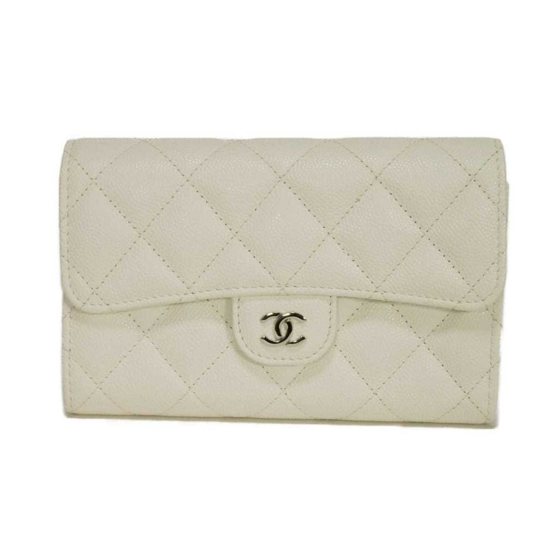 Chanel Matelassé Medium Tri-fold Wallet, Flap, Quilted Grain Calfskin, Series 31, Caviar Skin,: --- Catalog ---Category: SizeSize (HxWxD): 9.5cm x 15cm x 3cm / 3.74'' x 5.9'' x 1.18''Category: DesignType: Wallet (tri-fold)Color: WhiteGender: Men,WomenMaterial: Leather Category: GeneralMPN: AP023