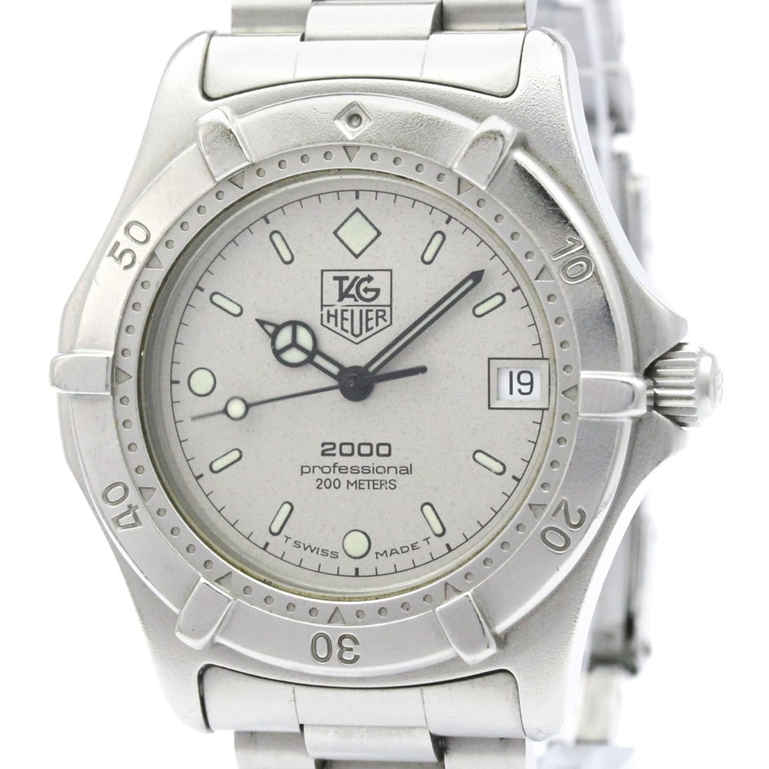 TAG HEUER 2000 Professional Steel Quartz Mens Watch 962.206: --- Catalog ---Category: SizeCase Diameter: 38mm / 1.5''Category: DesignType: WristwatchStyle: SportGender: MenColor (Dial): SilverMaterial (Band): Stainless steelMaterial (Case): Stainless steelCateg