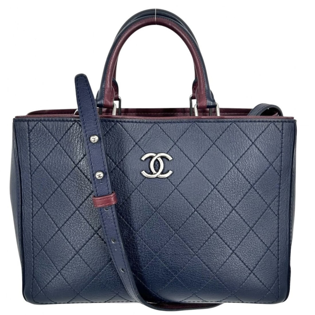 Chanel Women's Coco Mark Handbag Shoulder Bag Crossbody Leather Navy Blue Bordeaux Silver Hardware: --- Catalog ---Category: SizeSize (HxWxD): 22cm x 30.5cm x 10.5cm / 8.66'' x 12'' x 4.13''Category: DesignType: Handbag, Shoulder bagColor: Bordeaux, NavyGender: WomenMaterial: Leather Category: Gener