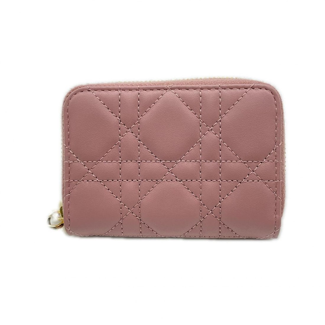Christian Dior Lady Cannage Wallet/Coin Case S0985ONMJ Purple Lambskin Women's: --- Catalog ---Category: SizeSize (HxWxD): 8cm x 11cm x 2.5cm / 3.14'' x 4.33'' x 0.98''Category: DesignType: Coin purse/coin caseColor: PurpleGender: WomenClosure: ZipperMaterial: Leather Leather/Fur