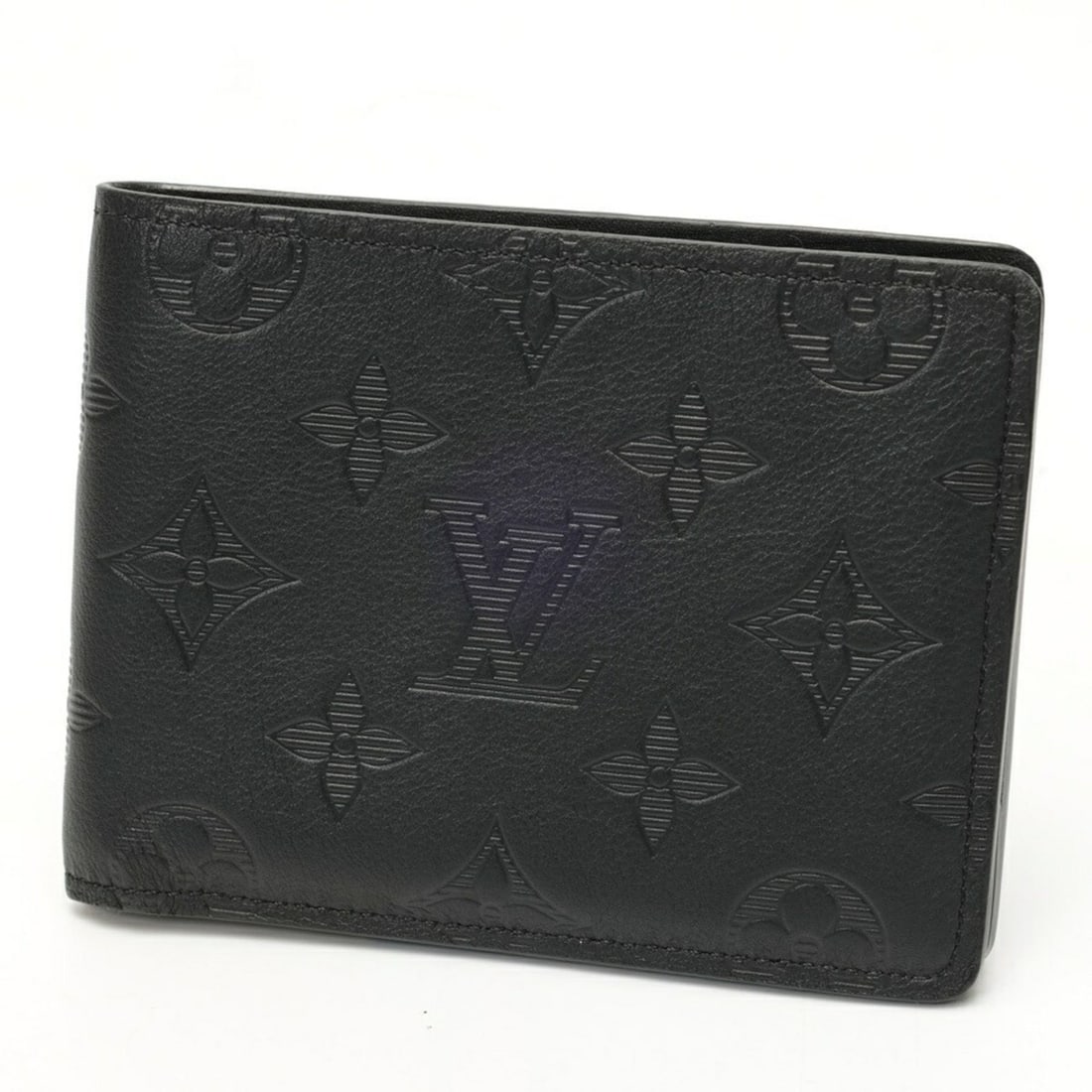 Louis Vuitton Portefeuille Multiple M62901 Monogram Shadow Leather Black: --- Catalog ---Category: SizeSize (HxWxD): 9cm x 11.5cm x 1.5cm / 3.54'' x 4.52'' x 0.59''Category: DesignType: Bill wallet (bi-fold)Color: Black, MonogramGender: Men,WomenMaterial: Monogram Shadow , 