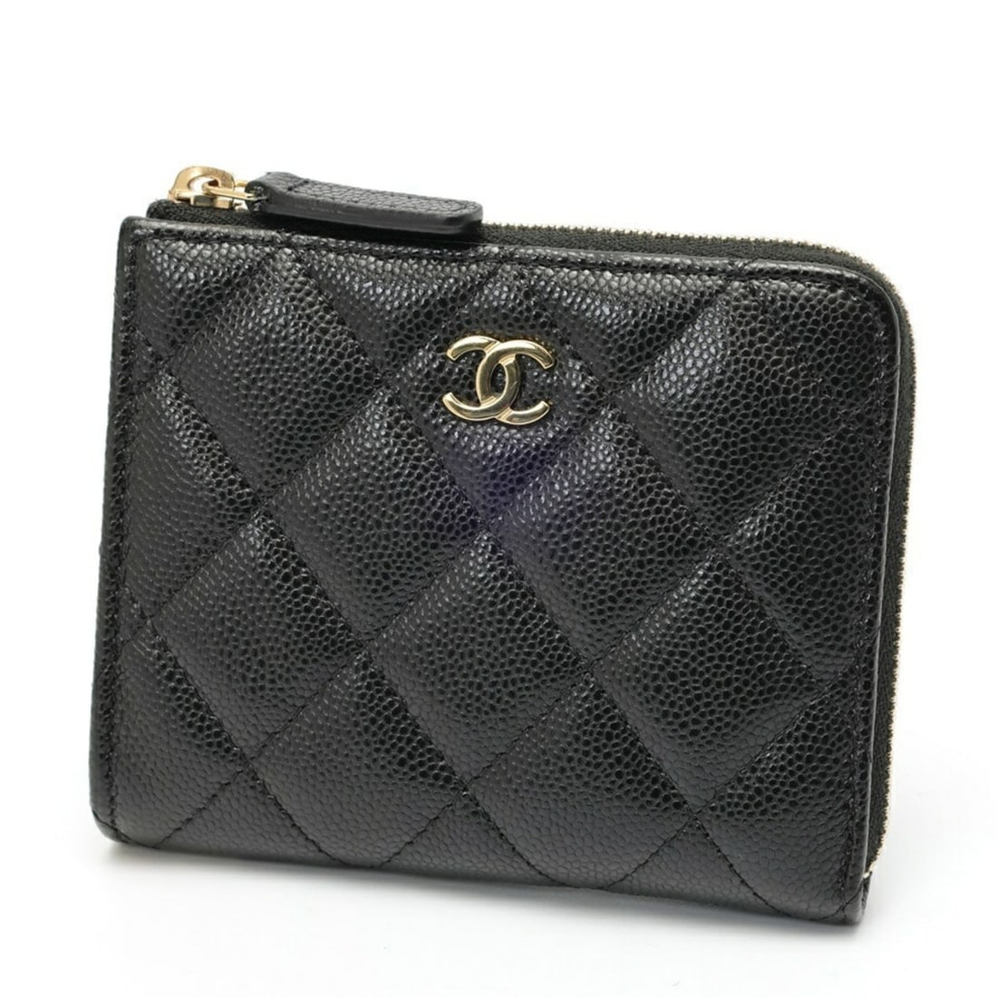 Chanel L-shaped Fragment Case Compact Wallet AP3999 Caviar Leather Black: --- Catalog ---Category: SizeSize (HxWxD): 9cm x 11cm x 1cm / 3.54'' x 4.33'' x 0.39''Category: DesignType: Wallet (bi-fold)Color: BlackGender: Women,MenMaterial: Grained Calfskin Category: GeneralMPN