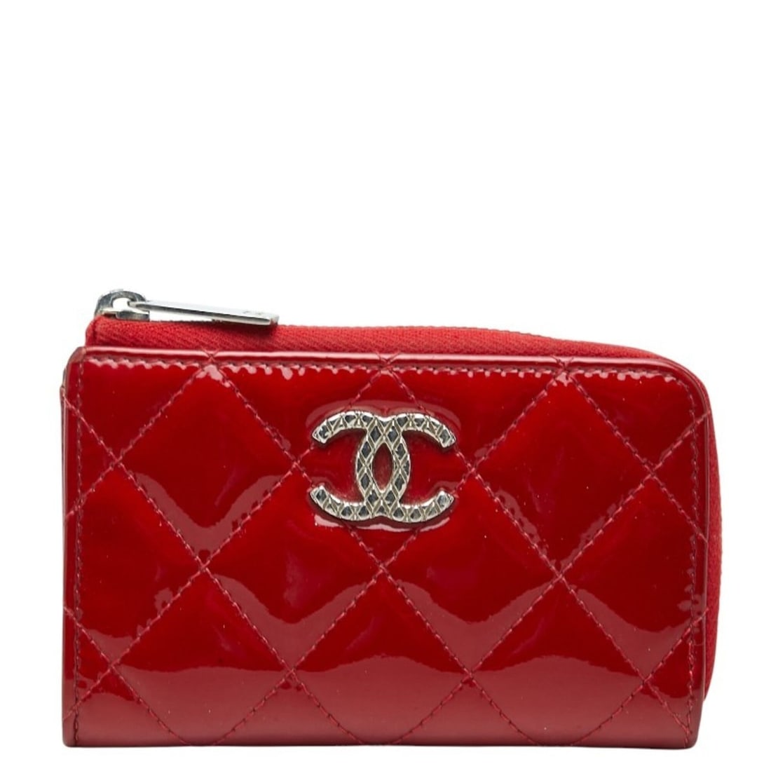 Chanel Coco Mark Matelassé L-shaped Zipper Wallet/Coin Purse, Red Patent Leather, Women's CHANEL: --- Catalog ---Category: SizeSize (HxWxD): 7cm x 11.5cm x 1.5cm / 2.75'' x 4.52'' x 0.59''Category: DesignType: Coin purse/coin caseColor: Red colorGender: WomenMaterial: Patent leather Category: Gene