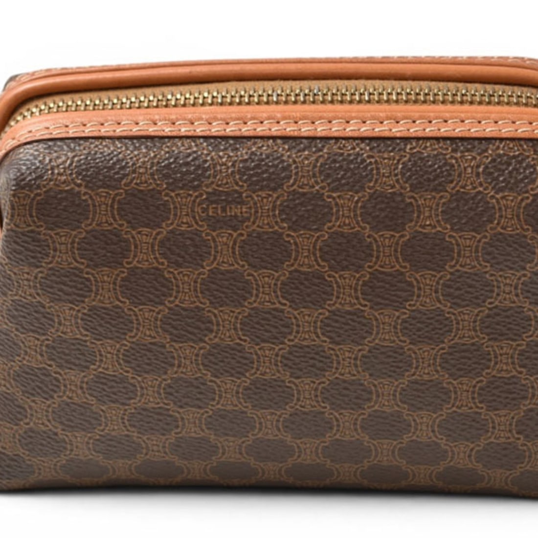 Celine pouch/travel pouch CELINE Old Macadam Brown: --- Catalog ---Category: SizeSize (HxWxD): 11cm x 16.5cm x 7.5cm / 4.33'' x 6.49'' x 2.95''Category: DesignType: PouchColor: Dark brownGender: Unisex,Women,MenSeason: VintageClosure: ZipperMaterial: P