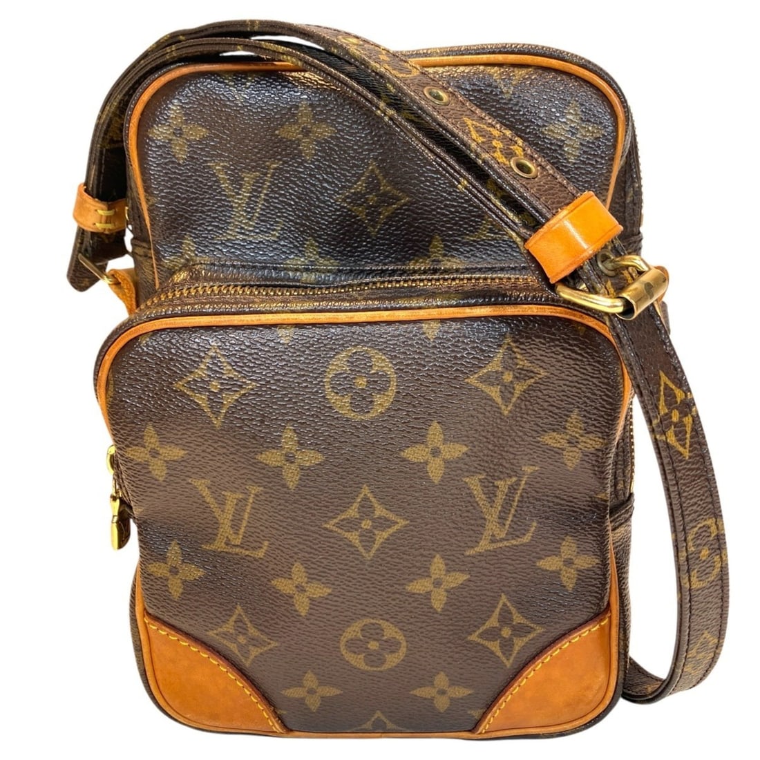 Louis Vuitton Amazon Shoulder Bag, Monogram Canvas, M45236: --- Catalog ---Category: SizeSize (HxWxD): 15cm x 21.5cm x 10cm / 5.9'' x 8.46'' x 3.93''Category: DesignType: Shoulder bagColor: BrownGender: Women,MenMaterial: Monogram Category: GeneralMPN: M45236B