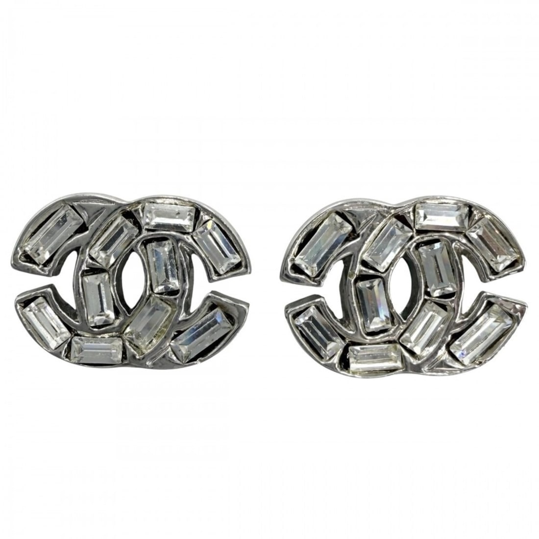 Chanel Earrings for Women, Coco Mark Design, Rhinestone, Silver, Approx. 7.0g, 2001: --- Catalog ---Category: SizeSize (HxWxD): 13.00mm x 19.00mm x 2.00mm / 0.51'' x 0.75'' x 0.08''Category: DesignType: Clip earringsColor: SilverGender: WomenMaterial: RhinestoneCategory: GeneralBrand: