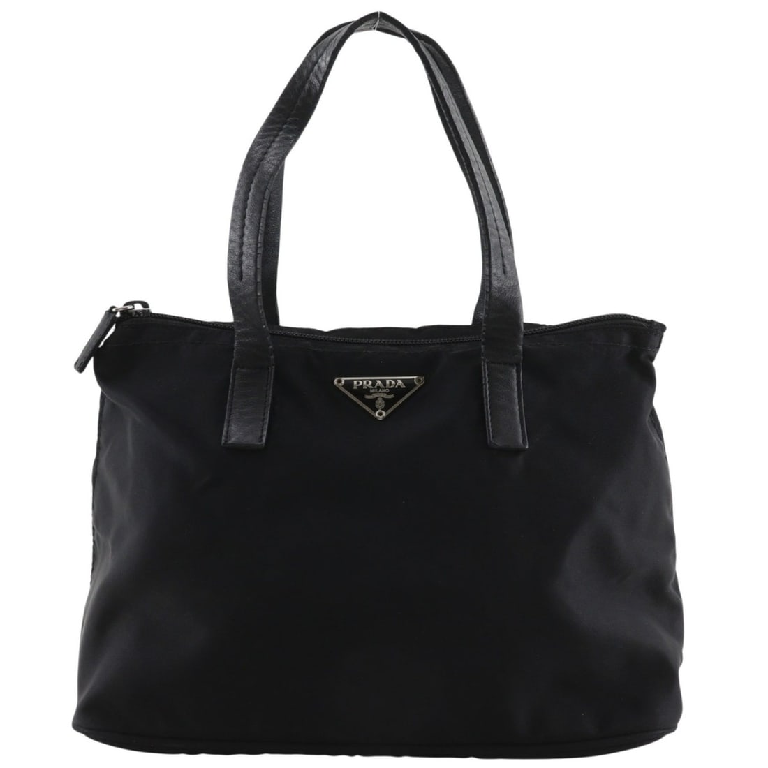 Prada handbag, nylon, black, women's.: --- Catalog ---Category: SizeSize (HxWxD): 18cm x 26cm x 14cm / 7.08'' x 10.23'' x 5.51''Category: DesignType: HandbagColor: BlackGender: WomenMaterial: Nylon Category: GeneralBrand: Prada--- Item Lis