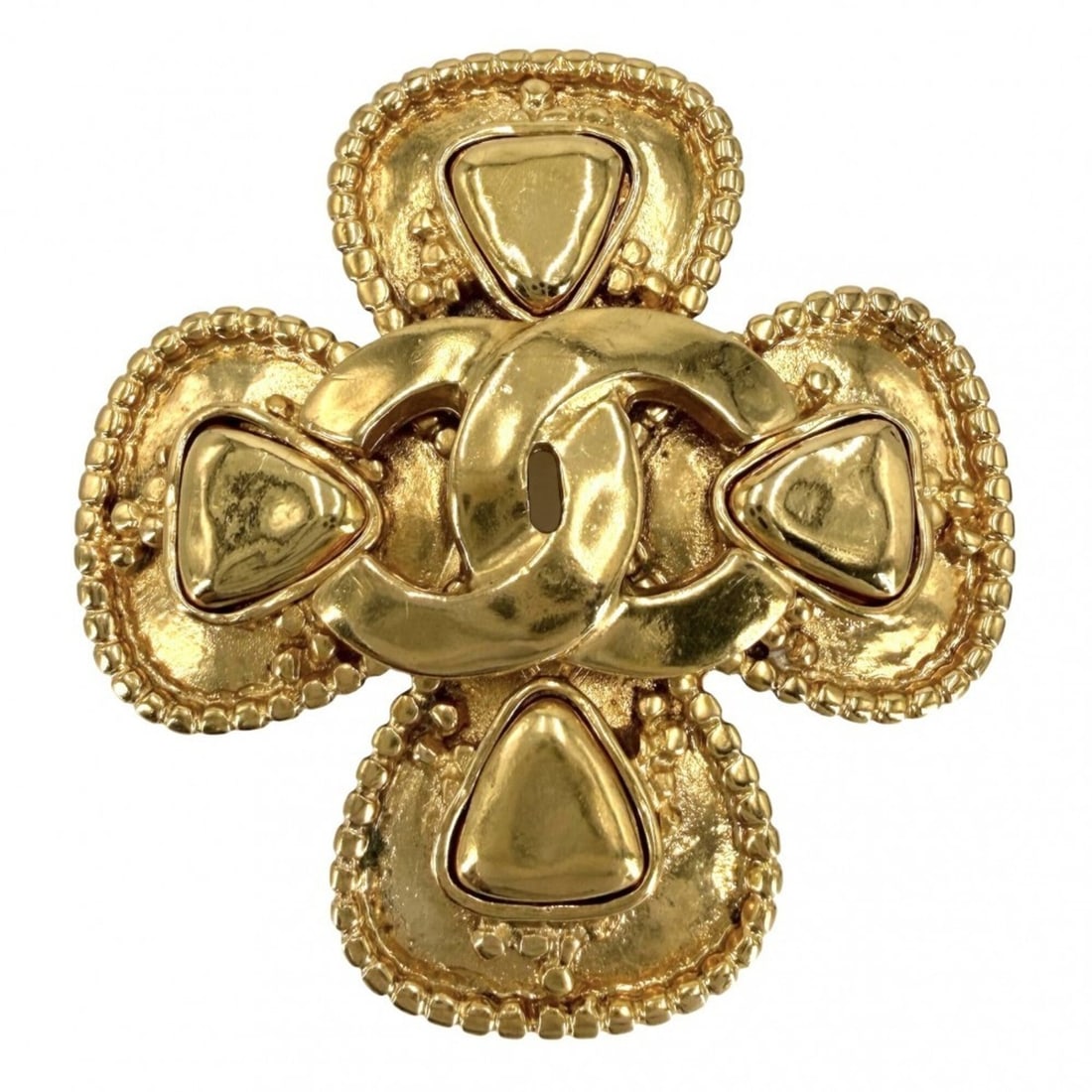 Chanel brooch for women, clover design, Coco Mark, vintage accessory, CHANEL GP 96A gold,: --- Catalog ---Category: SizeWeight: 31.7g / 1.11oz.Size (HxWxD): 5.3cm x 5.3cm x 3.00mm / 2.08'' x 2.08'' x 0.11''Category: DesignType: BroochColor: GoldFinish: Gold platedGender: WomenSeason: Vintag