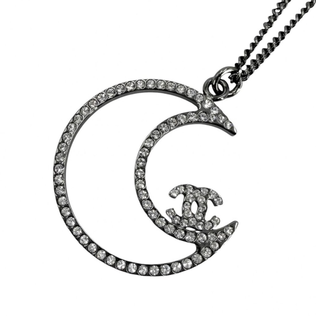 Chanel Necklace for Women, Moon Motif, Coco Mark, Adjustable, Rhinestone, B17K Silver, Approx. 8.5g,: --- Catalog ---Category: SizeWidth: 1mm / 0.04''Pendant Size: 26mm x 26mm / 1.02'' x 1.02''Neck Circumference: 59.5 cm / 23.42''Category: DesignColor: SilverStone: RhinestoneGender: WomenNecklace Type
