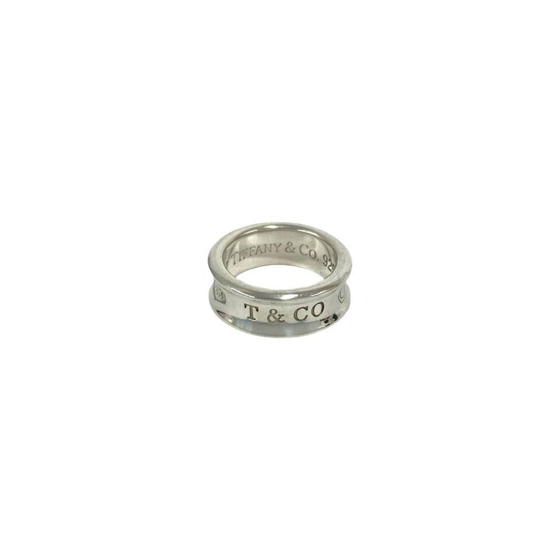 TIFFANY&Co. Tiffany Narrow Ring, Sterling Silver 925, Accessory, 73925: --- Catalog ---Category: SizeJP Size: 6US Size: 3.5Category: DesignType: Band ringColor: SilverGender: WomenMaterial: Silver 925Category: GeneralBrand: Tiffany--- Item List ---Section: ConditionRankin