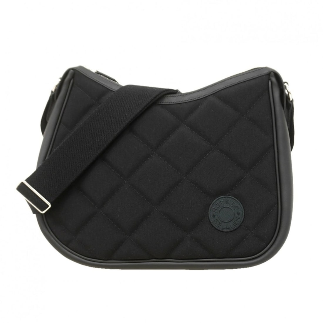 Hermes Shoulder Bag, Horse Swift Cotton, Black, W Stamp, Women's, P3076978: --- Catalog ---Category: SizeSize (HxWxD): 25cm x 36cm x 8cm / 9.84'' x 14.17'' x 3.14''Category: DesignType: Shoulder bagColor: BlackGender: WomenMaterial: Swift leather , Cotton Hardware Color: Silv