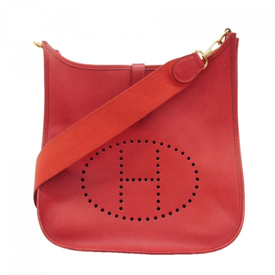 Hermes Evelyne 1GM Shoulder Bag, Ardennes, Rouge Casaque, ?A stamp, Women's, P3073099: --- Catalog ---Category: SizeSize (HxWxD): 31.5cm x 33cm x 8.5cm / 12.4'' x 12.99'' x 3.34''Category: DesignType: Shoulder bagColor: Rouge casaqueGender: WomenMaterial: Ardennes leather Hardware Color