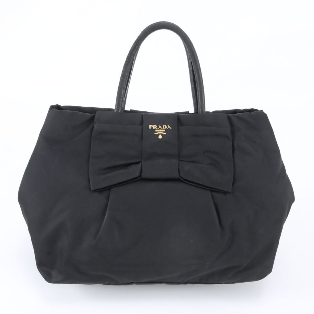 Prada Tessuto Nylon Ribbon Motif Leather Tote Bag Handbag Shoulder Black Women's: --- Catalog ---Category: SizeSize (HxWxD): 24cm x 28cm x 16cm / 9.44'' x 11.02'' x 6.29''Category: DesignType: Handbag, Tote bagColor: BlackGender: WomenMaterial: Nylon , Leather Category: GeneralBran
