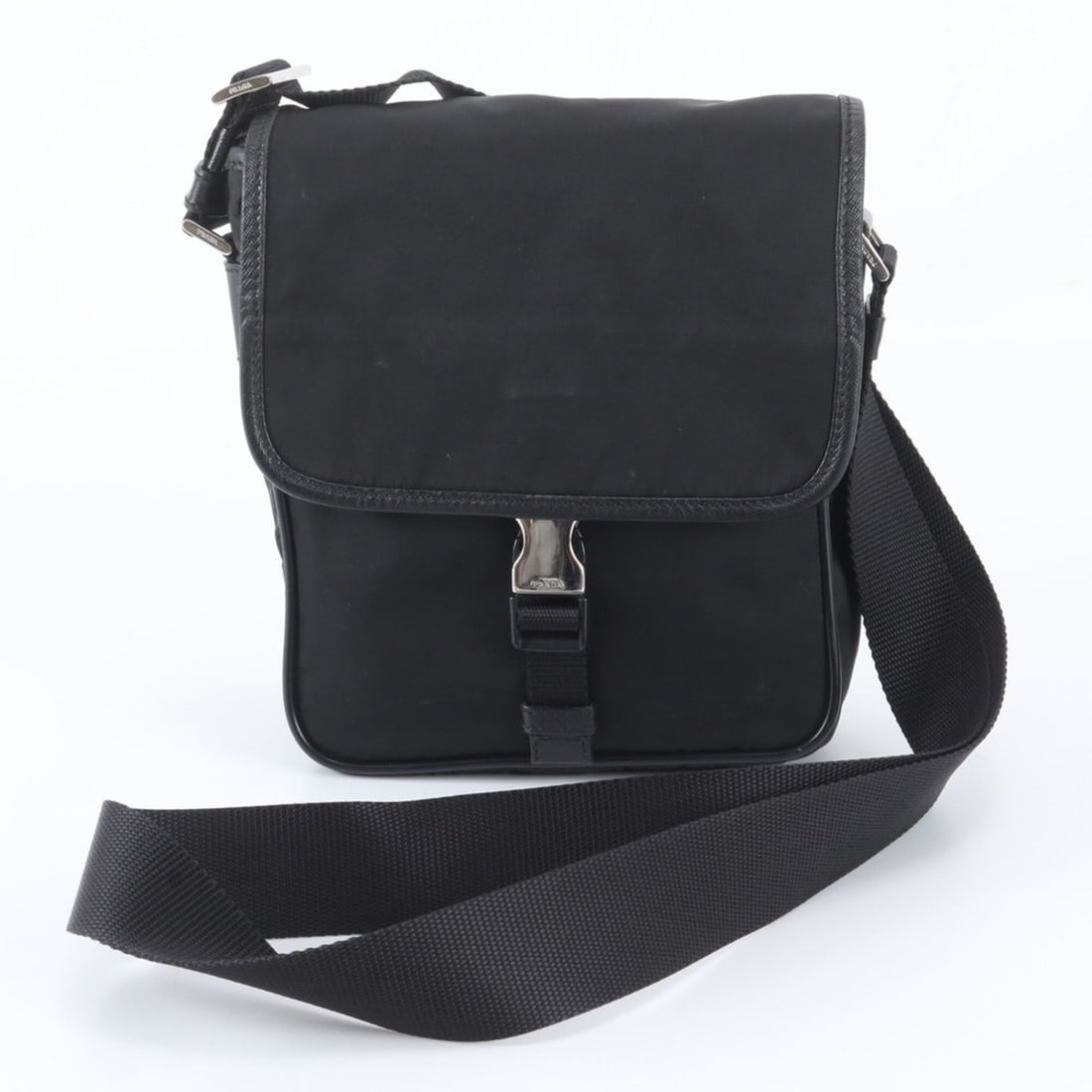 Prada Tessuto Nylon Triangle Logo Leather Shoulder Bag Messenger Black Men's: --- Catalog ---Category: SizeSize (HxWxD): 23cm x 20cm x 8cm / 9.05'' x 7.87'' x 3.14''Category: DesignType: Shoulder bagColor: BlackGender: MenMaterial: Nylon , Leather Category: GeneralBrand: PradaC