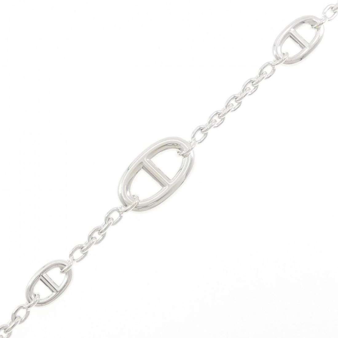 Hermes Farandole Multi Bracelet: --- Catalog ---Category: SizeLength: 17cm / 6.69''Category: DesignType: Charm braceletColor: SilverGender: WomenMaterial: Silver 925Category: GeneralMPN: H104567BBrand: Hermes--- Item List ---Section: