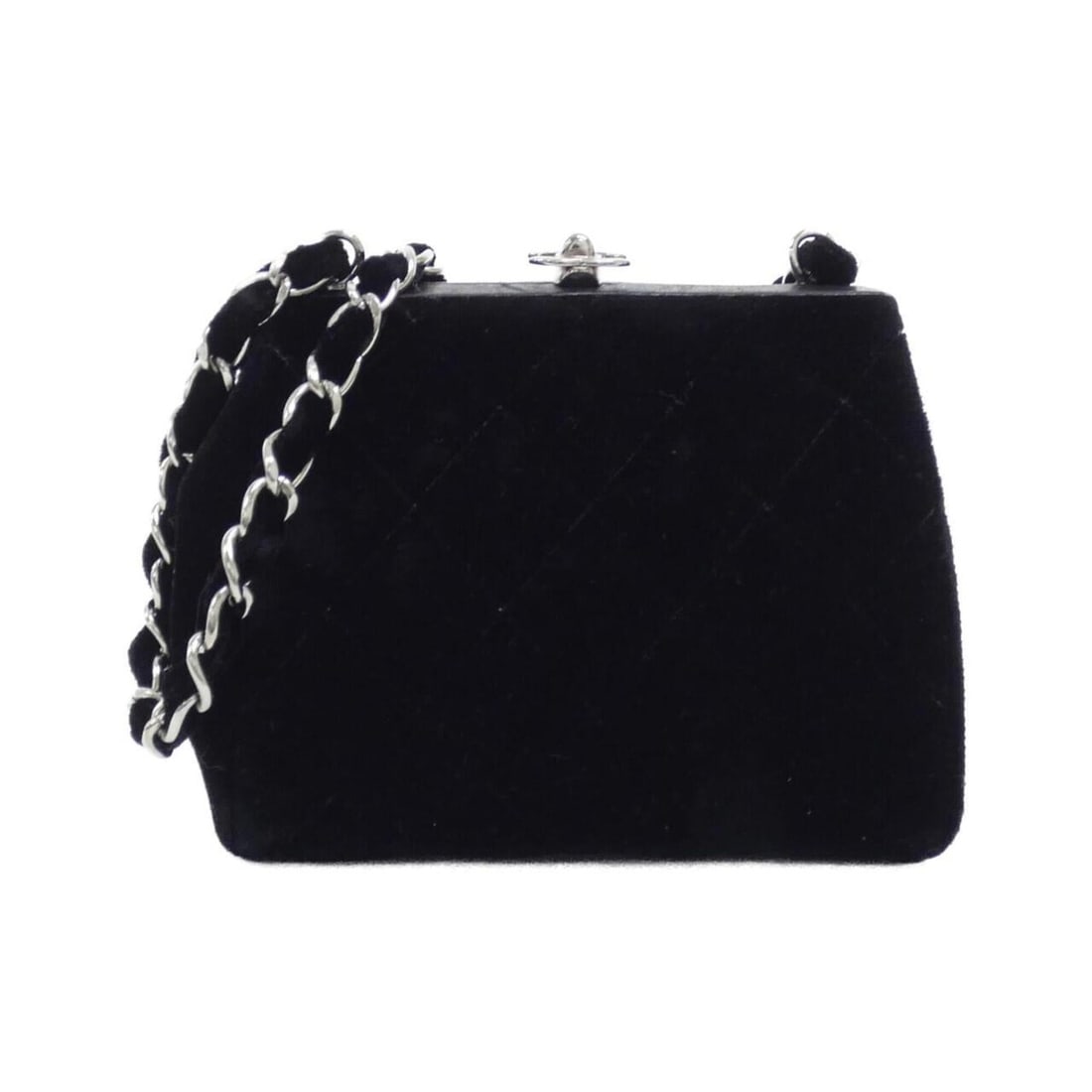 Chanel shoulder bag: --- Catalog ---Category: SizeSize (HxWxD): 12cm x 14.5cm x 8cm / 4.72'' x 5.7'' x 3.14''Category: DesignType: Shoulder bagColor: BlackGender: WomenMaterial: Leather Hardware Color: SilverLeather/Fur T
