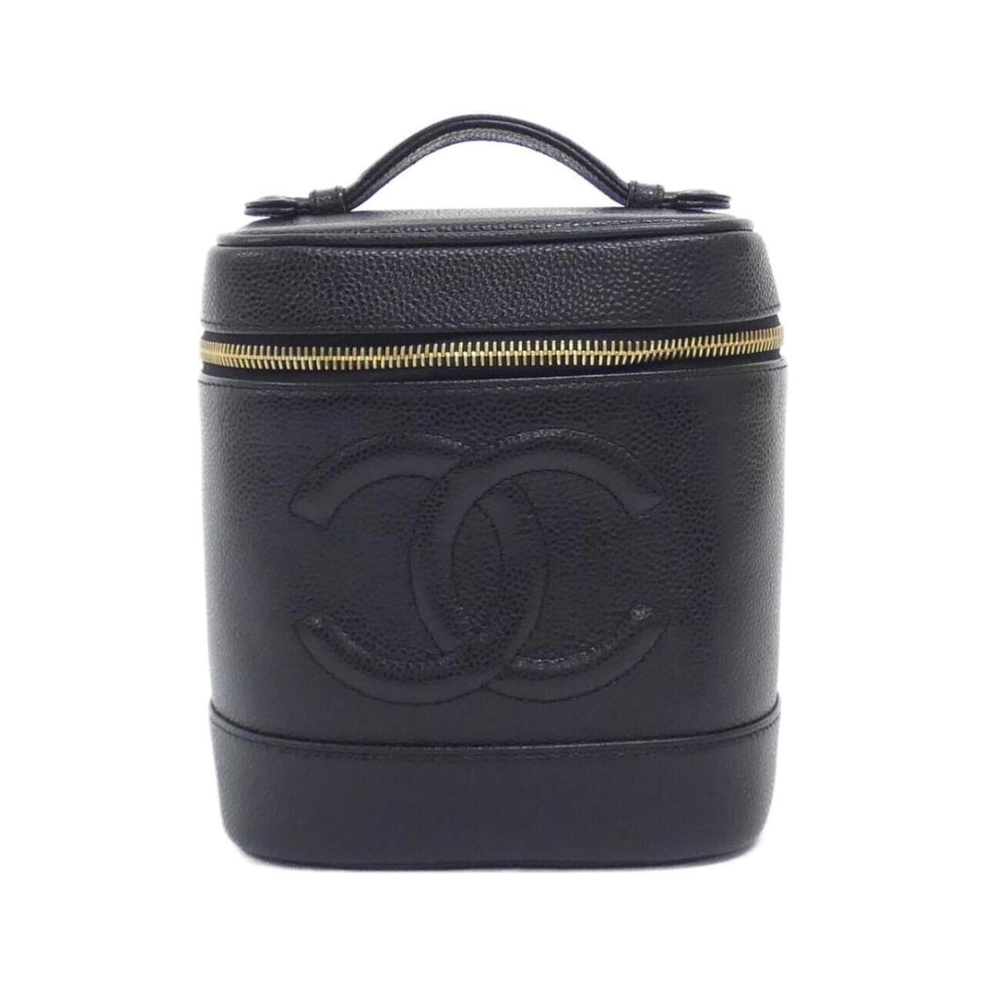 Chanel 1998 handbag: --- Catalog ---Category: SizeSize (HxWxD): 17cm x 15cm x 13cm / 6.69'' x 5.9'' x 5.11''Category: DesignType: HandbagColor: BlackGender: WomenMaterial: Grained Calfskin Hardware Color: GoldCategory: Ge
