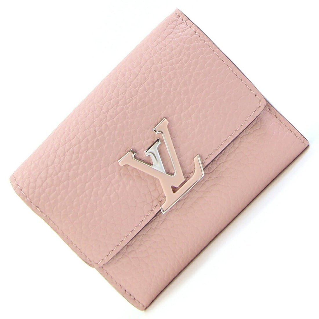 Louis Vuitton Capucines XS Tri-fold Wallet M68588 Magnolia Taurillon Leather Compact Mini LV Light: --- Catalog ---Category: SizeSize (HxWxD): 8cm x 10cm x 2cm / 3.14'' x 3.93'' x 0.78''Category: DesignType: Wallet (tri-fold)Color: MagnoliaGender: WomenMaterial: Leather Leather/Fur Type: Taurillon l