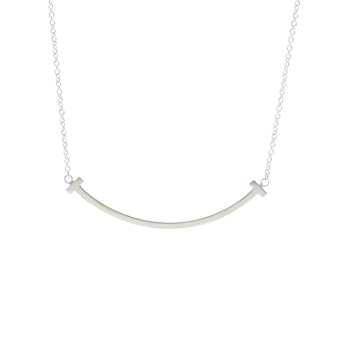Tiffany Tiffany T Smile Small Size Necklace White Gold (18K) No Stone Men,Women Fashion Necklace: --- Catalog ---Category: SizeWeight: 3g / 0.1oz.Neck Circumference: 41 cm - 46 cm / 16.14'' - 18.11''Category: DesignColor: SilverMetal: White GoldStone: No StoneStyle: FashionGender: Men,WomenMateria